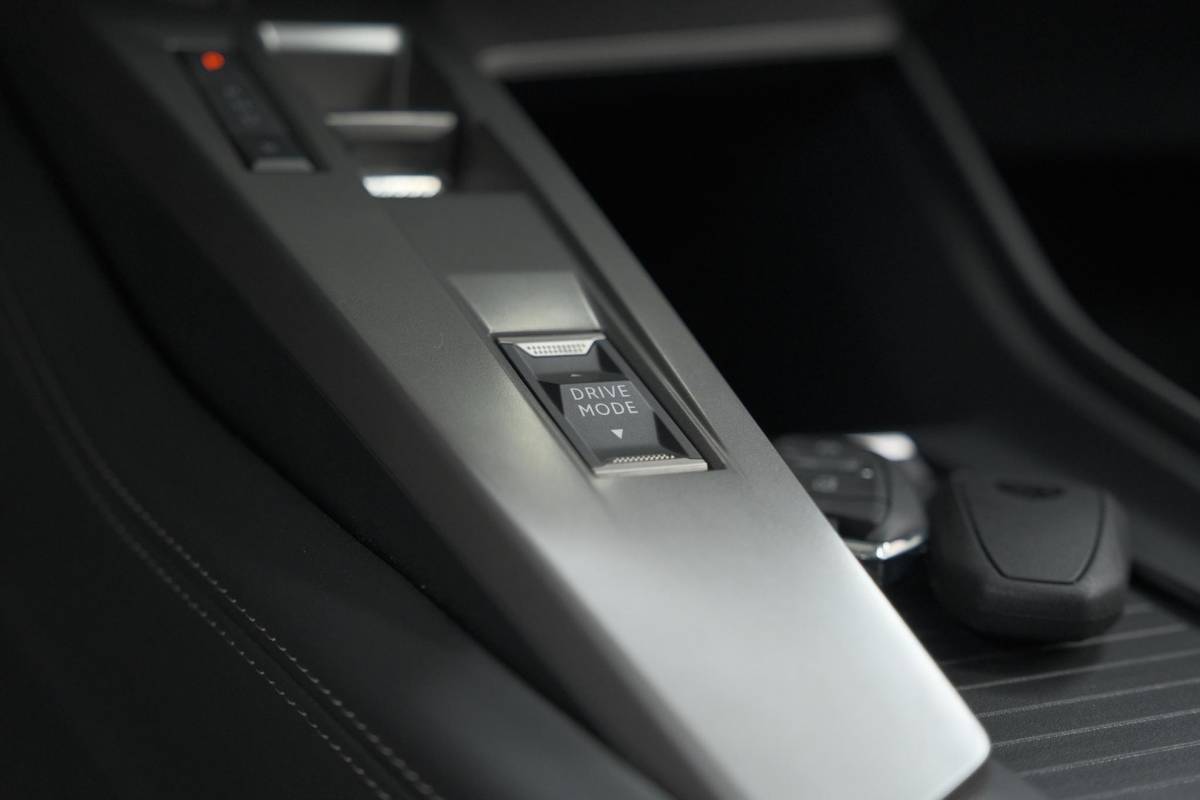 Peugeot 308 Peugeot 308 SW 1.6 Plug-in Hybrid 180 Allure | Perfecte Staat | 360 Camera | Adaptieve Cruise Control | Navigatie | Apple Carplay