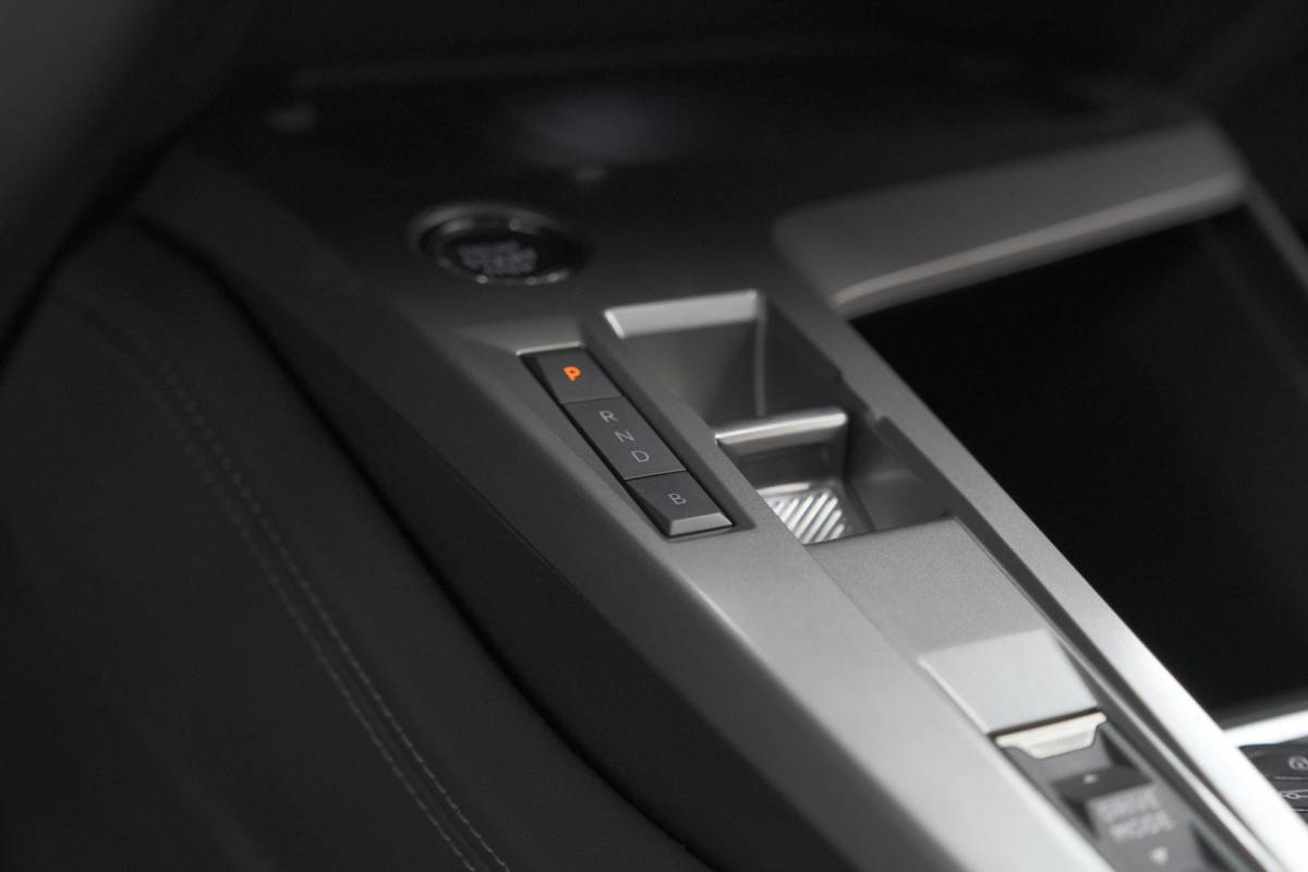 Peugeot 308 Peugeot 308 SW 1.6 Plug-in Hybrid 180 Allure | Perfecte Staat | 360 Camera | Adaptieve Cruise Control | Navigatie | Apple Carplay