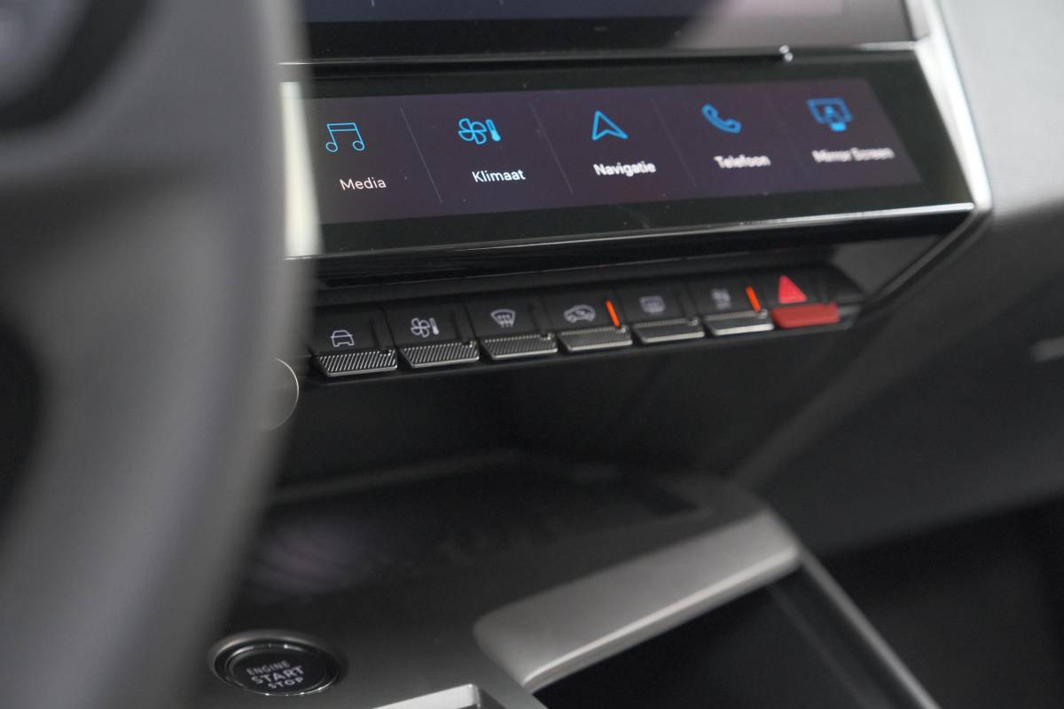 Peugeot 308 Peugeot 308 SW 1.6 Plug-in Hybrid 180 Allure | Perfecte Staat | 360 Camera | Adaptieve Cruise Control | Navigatie | Apple Carplay