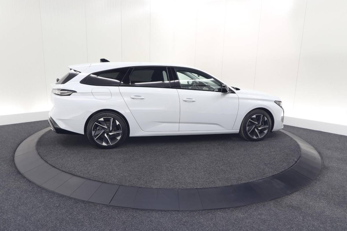 Peugeot 308 Peugeot 308 SW 1.6 Plug-in Hybrid 180 Allure | Perfecte Staat | 360 Camera | Adaptieve Cruise Control | Navigatie | Apple Carplay