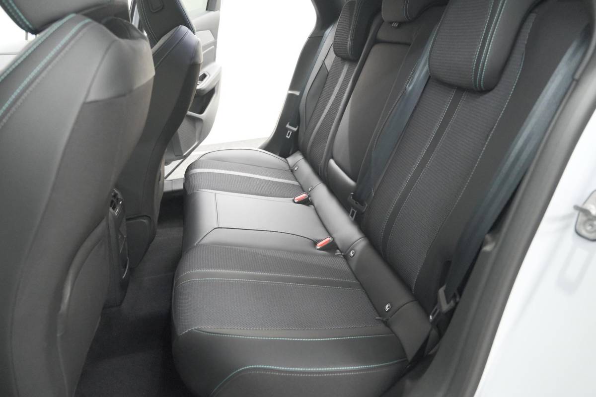 Peugeot 308 Peugeot 308 SW 1.6 Plug-in Hybrid 180 Allure | Perfecte Staat | 360 Camera | Adaptieve Cruise Control | Navigatie | Apple Carplay