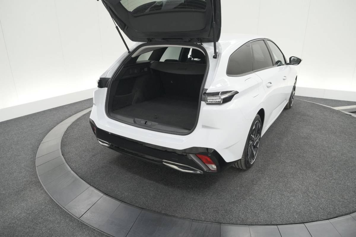 Peugeot 308 Peugeot 308 SW 1.6 Plug-in Hybrid 180 Allure | Perfecte Staat | 360 Camera | Adaptieve Cruise Control | Navigatie | Apple Carplay