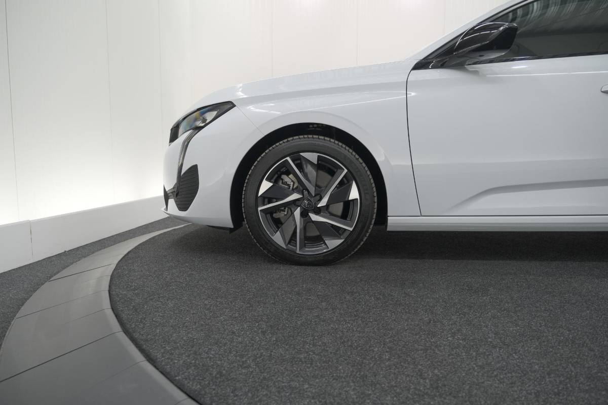 Peugeot 308 Peugeot 308 SW 1.6 Plug-in Hybrid 180 Allure | Perfecte Staat | 360 Camera | Adaptieve Cruise Control | Navigatie | Apple Carplay