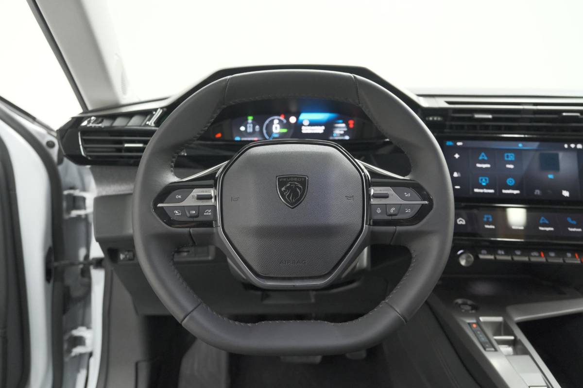 Peugeot 308 Peugeot 308 SW 1.6 Plug-in Hybrid 180 Allure | Perfecte Staat | 360 Camera | Adaptieve Cruise Control | Navigatie | Apple Carplay