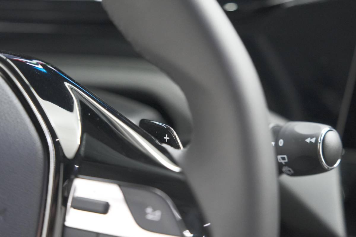 Peugeot 308 Peugeot 308 SW 1.6 Plug-in Hybrid 180 Allure | Perfecte Staat | 360 Camera | Adaptieve Cruise Control | Navigatie | Apple Carplay