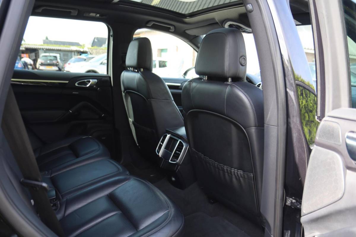 Porsche Cayenne Porsche Cayenne 3.0 S E-Hybrid Ecc|Panodak|Carplay|Nav|Led|E. Trhk|Leder|Bose|Nwe d-ketting