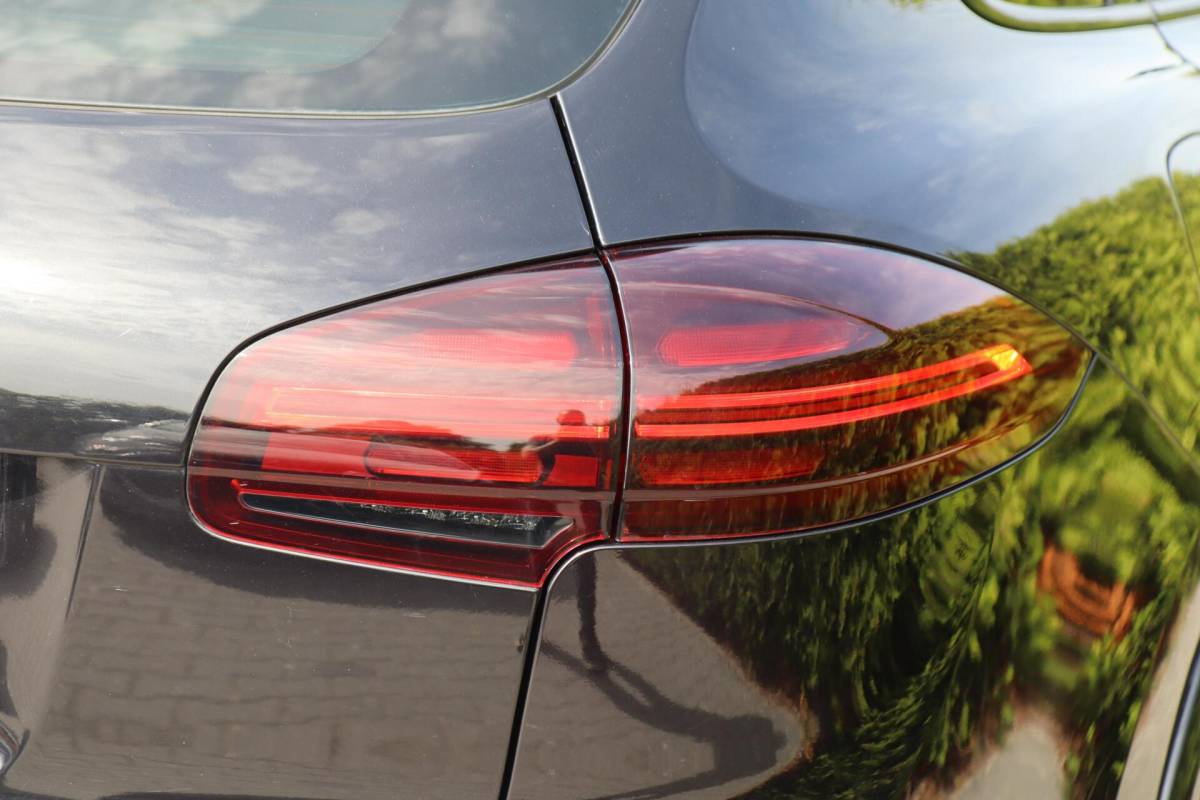 Porsche Cayenne Porsche Cayenne 3.0 S E-Hybrid Ecc|Panodak|Carplay|Nav|Led|E. Trhk|Leder|Bose|Nwe d-ketting