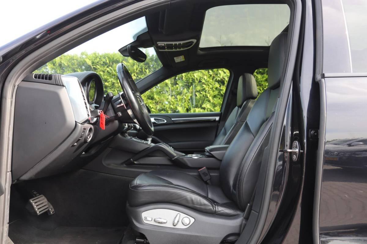 Porsche Cayenne Porsche Cayenne 3.0 S E-Hybrid Ecc|Panodak|Carplay|Nav|Led|E. Trhk|Leder|Bose|Nwe d-ketting