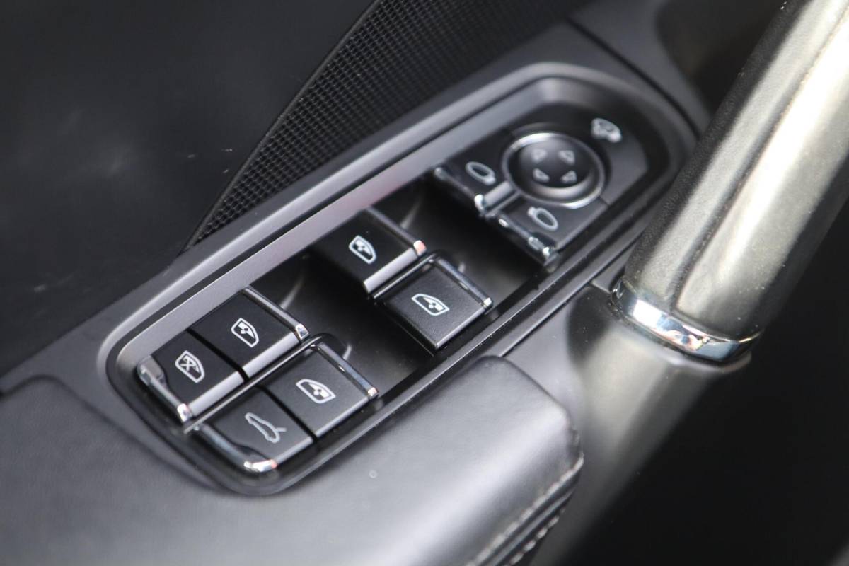 Porsche Cayenne Porsche Cayenne 3.0 S E-Hybrid Ecc|Panodak|Carplay|Nav|Led|E. Trhk|Leder|Bose|Nwe d-ketting