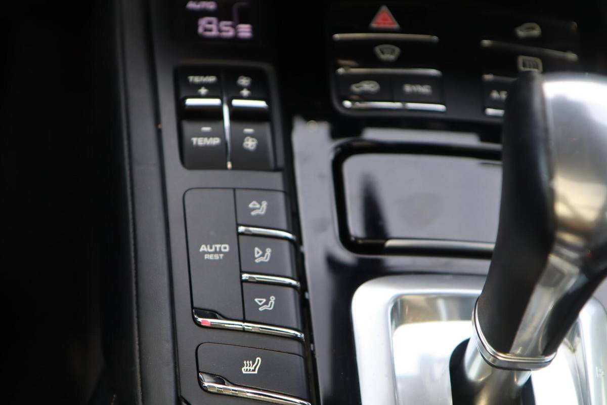 Porsche Cayenne Porsche Cayenne 3.0 S E-Hybrid Ecc|Panodak|Carplay|Nav|Led|E. Trhk|Leder|Bose|Nwe d-ketting