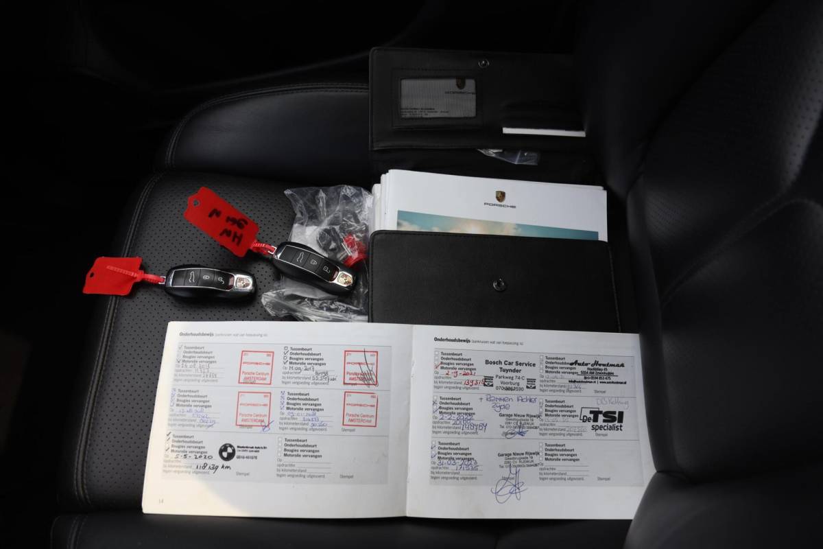 Porsche Cayenne Porsche Cayenne 3.0 S E-Hybrid Ecc|Panodak|Carplay|Nav|Led|E. Trhk|Leder|Bose|Nwe d-ketting