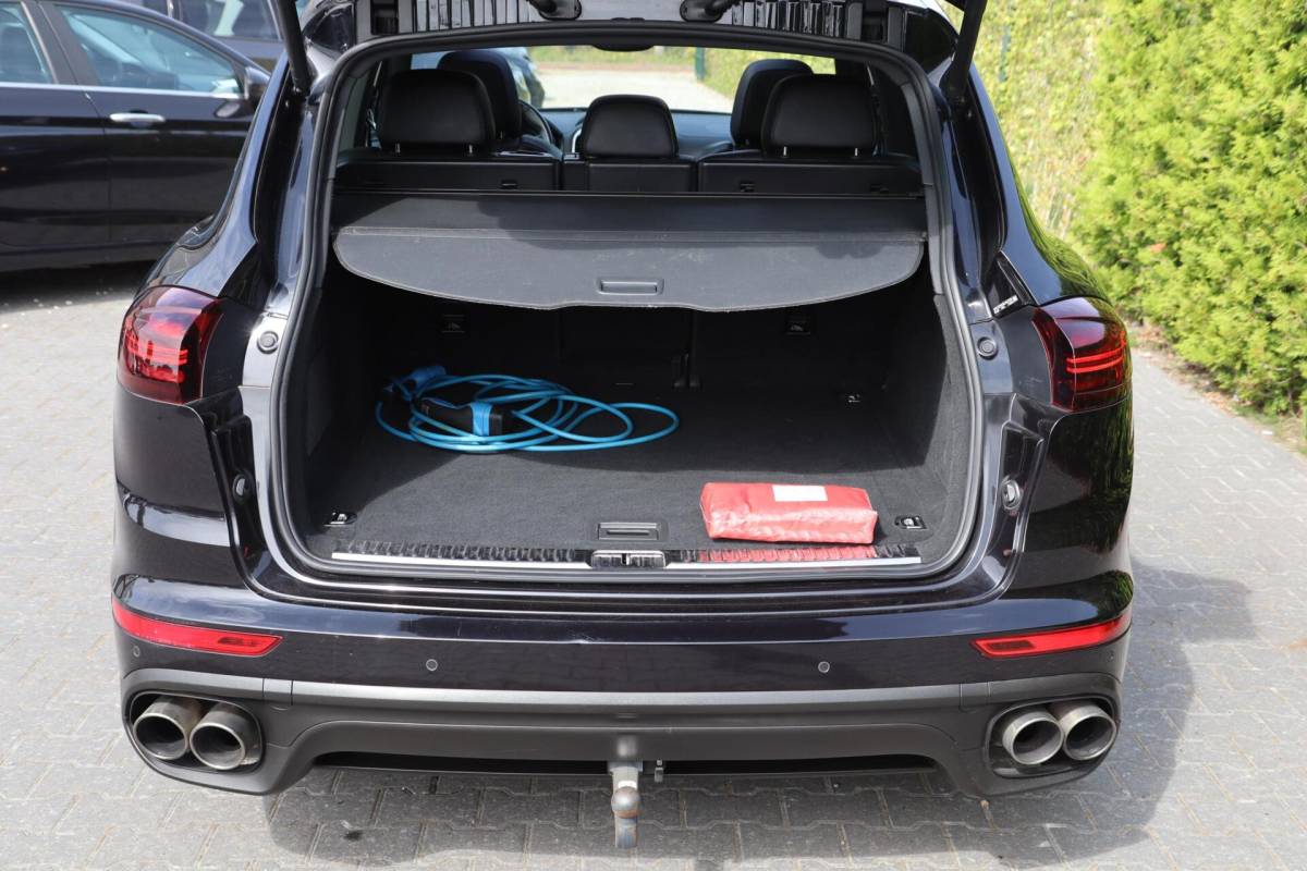 Porsche Cayenne Porsche Cayenne 3.0 S E-Hybrid Ecc|Panodak|Carplay|Nav|Led|E. Trhk|Leder|Bose|Nwe d-ketting