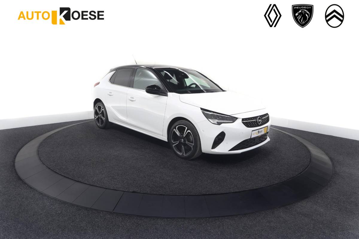 Opel Corsa Opel Corsa 1.2 Turbo 100 Ultimate | Panoramadak | Camera | Dodehoekdetectie | Apple Carplay
