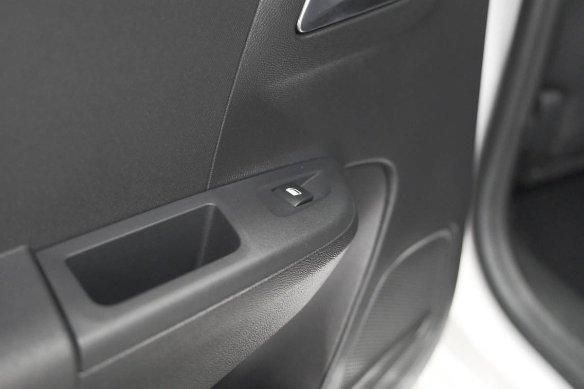 Opel Corsa Opel Corsa 1.2 Turbo 100 Ultimate | Panoramadak | Camera | Dodehoekdetectie | Apple Carplay