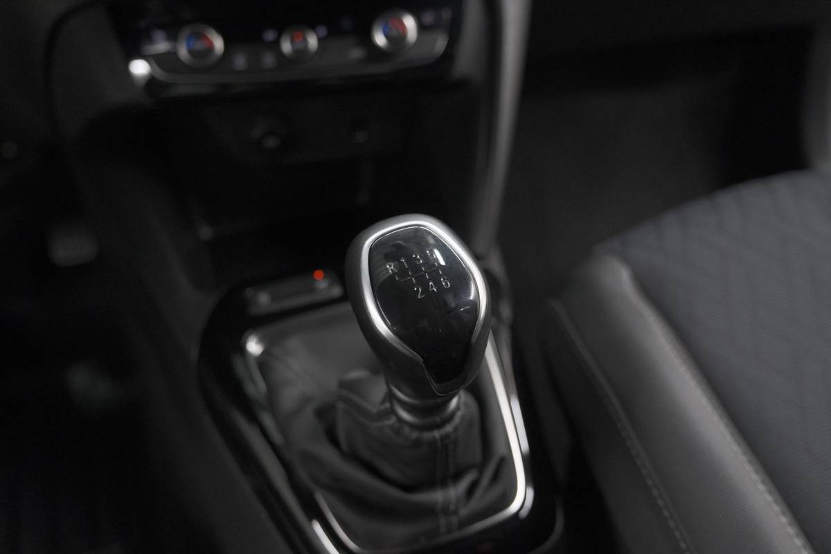 Opel Corsa Opel Corsa 1.2 Turbo 100 Ultimate | Panoramadak | Camera | Dodehoekdetectie | Apple Carplay