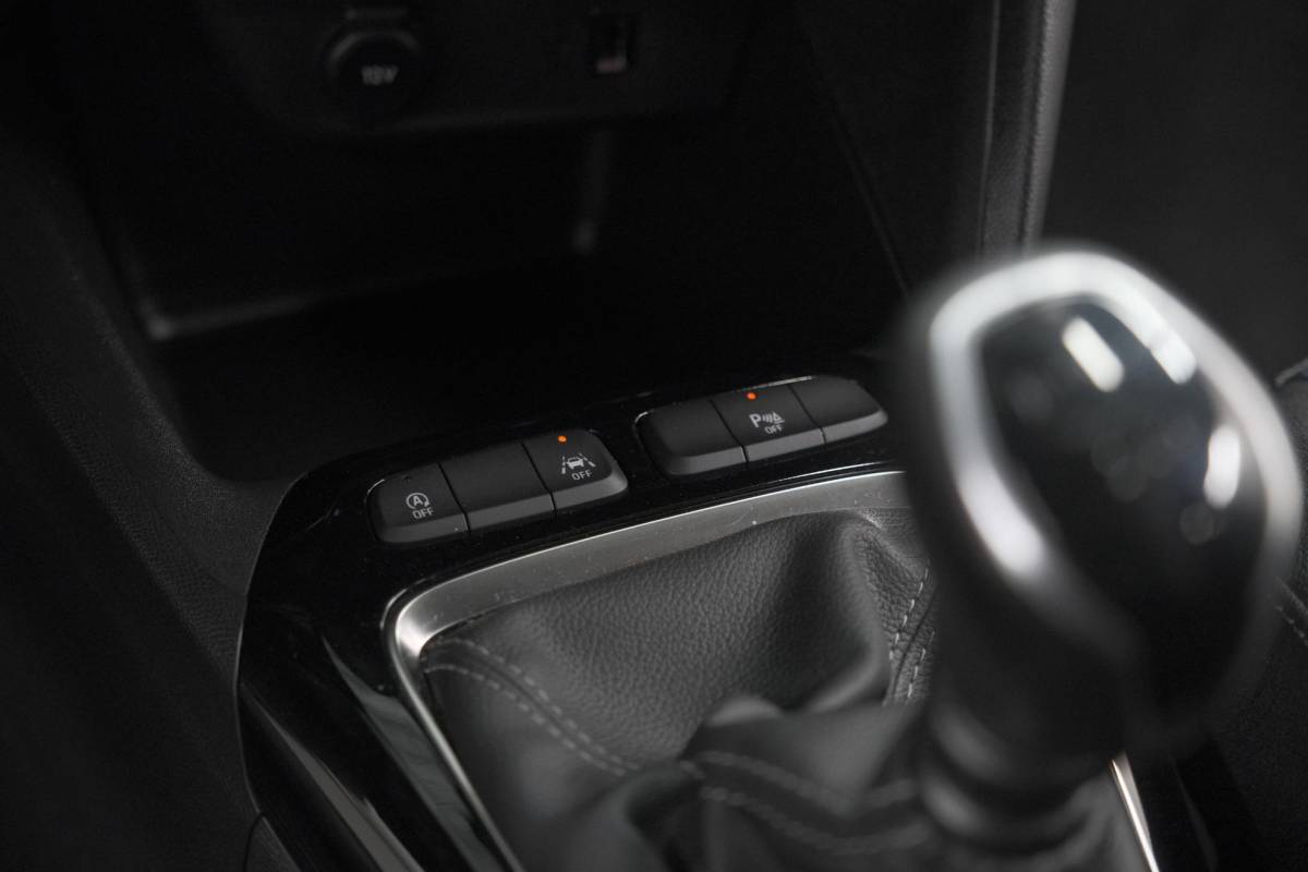 Opel Corsa Opel Corsa 1.2 Turbo 100 Ultimate | Panoramadak | Camera | Dodehoekdetectie | Apple Carplay