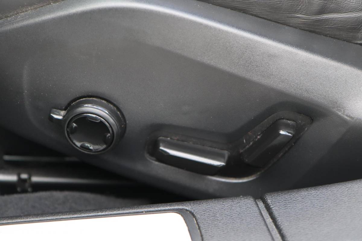 Volvo S60 Volvo S60 2.0 T4 R-Design A. Cruise|Leder|Panodak|Led|Camera|Stoelverw.|Trhk