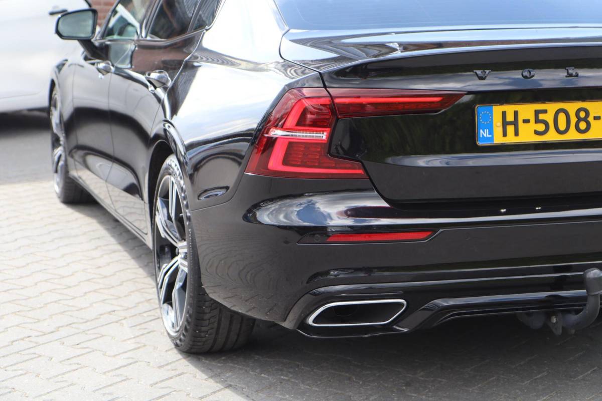 Volvo S60 Volvo S60 2.0 T4 R-Design A. Cruise|Leder|Panodak|Led|Camera|Stoelverw.|Trhk