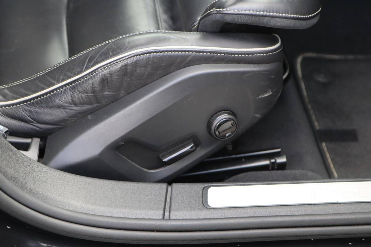 Volvo S60 Volvo S60 2.0 T4 R-Design A. Cruise|Leder|Panodak|Led|Nav|Camera|Stoelverw.|Trhk