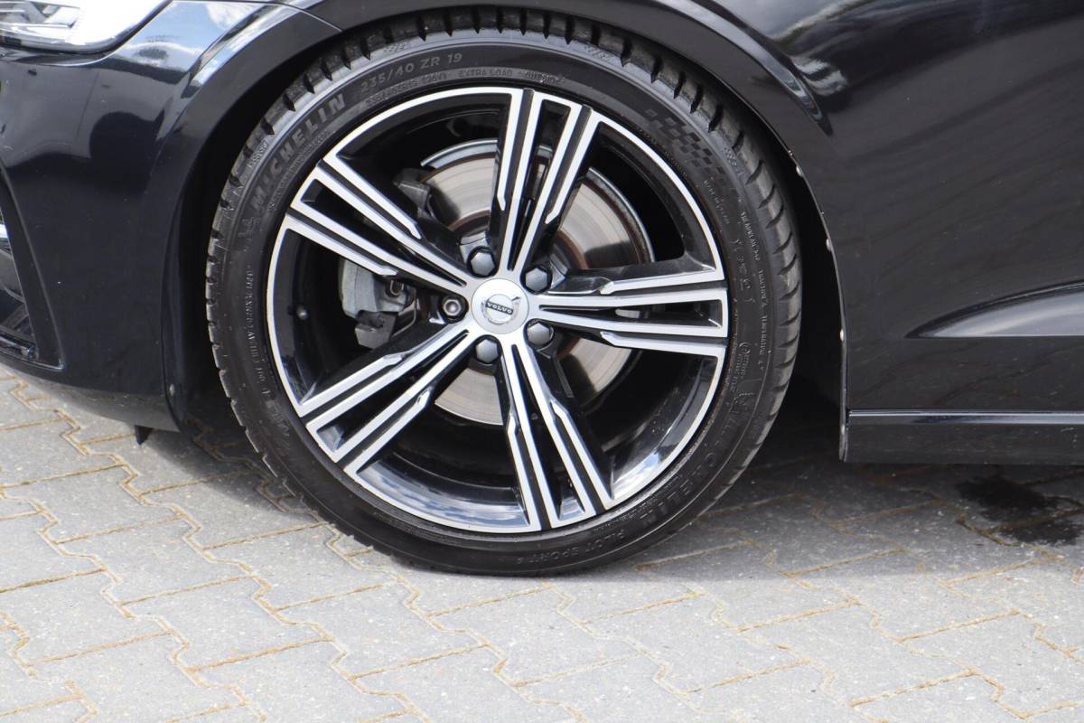 Volvo S60 Volvo S60 2.0 T4 R-Design A. Cruise|Leder|Panodak|Led|Nav|Camera|Stoelverw.|Trhk