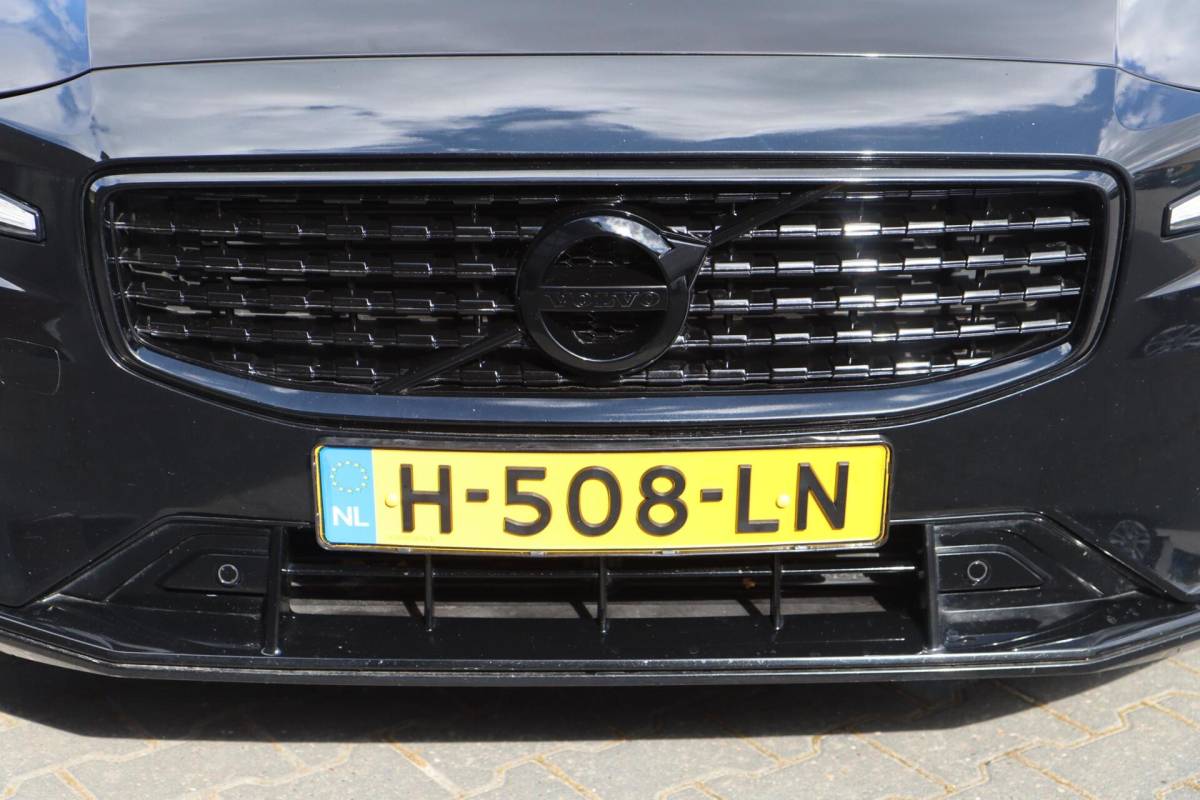 Volvo S60 Volvo S60 2.0 T4 R-Design A. Cruise|Leder|Panodak|Led|Nav|Camera|Stoelverw.|Trhk