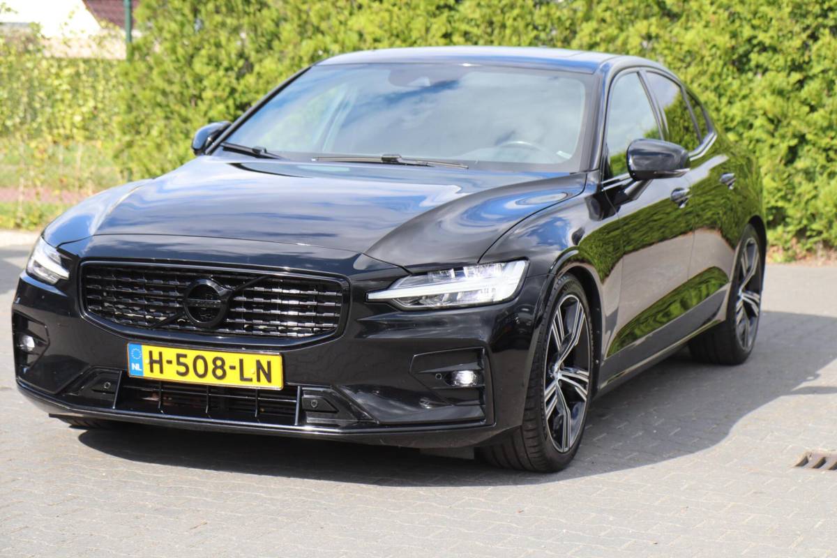 Volvo S60 Volvo S60 2.0 T4 R-Design A. Cruise|Leder|Panodak|Led|Nav|Camera|Stoelverw.|Trhk