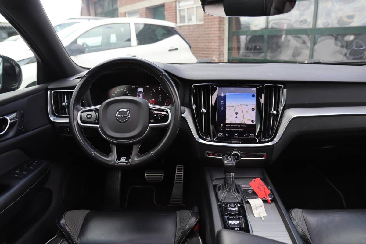 Volvo S60 Volvo S60 2.0 T4 R-Design A. Cruise|Leder|Panodak|Led|Nav|Camera|Stoelverw.|Trhk