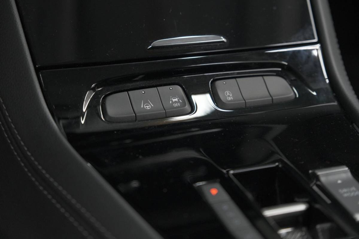Opel Grandland Opel Grandland Turbo 130 AT8 Ultimate | Camera | Adaptieve Cruise Control | Pack Winter | Elektronische Kofferklep