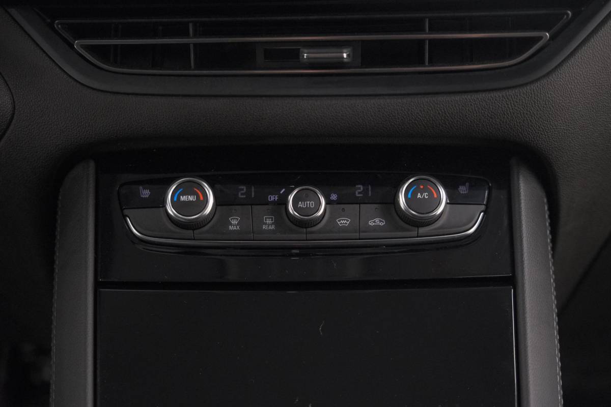 Opel Grandland Opel Grandland Turbo 130 AT8 Ultimate | Camera | Adaptieve Cruise Control | Pack Winter | Elektronische Kofferklep