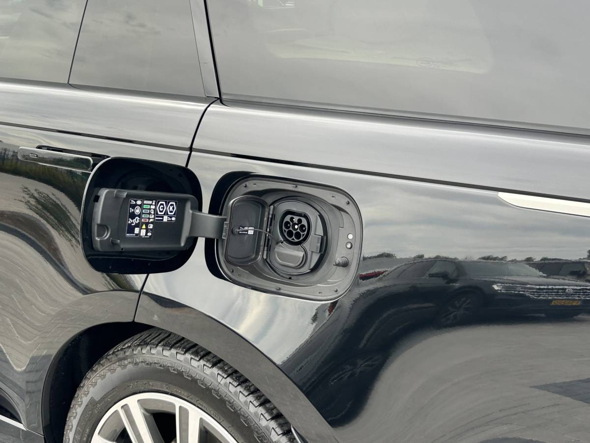 Land Rover Range Rover Land Rover Range Rover P550e 6-cil. Autobiography PHEV | NIEUW – 0 km | Perlino leder | Elektr. trekhaak tot 3.000kg |