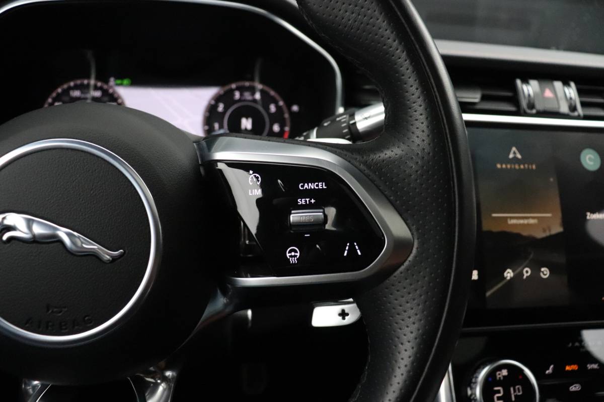 Jaguar XF Jaguar XF 2.0t AWD Portfolio | 300 PK | LEDER | MEMORY | STOEL/STUURVERW. | HEAD-UP | SCHUIFDAK | 360° CAMERA | MERIDIAN | CRUISE | NAVI |