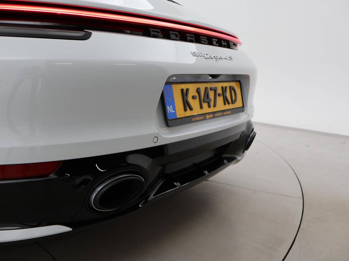 Porsche 911 Porsche 911 TARGA 4S 3.0 992 ORIG. NL *17.979 KM* + SPORTUITLAAT / SFEERVERLICHTING / 360 CAMERA