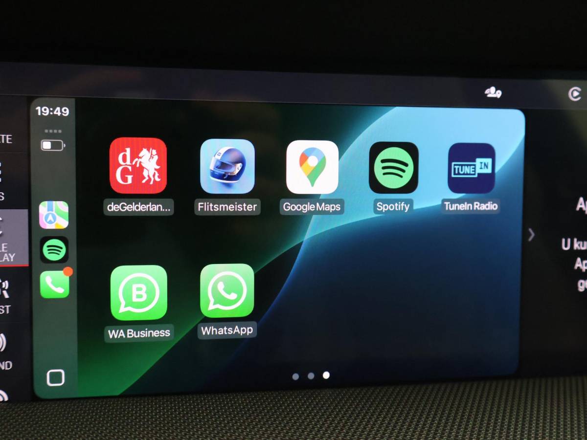 Porsche 911 Porsche 911 TARGA 4S 3.0 992 ORIG. NL *17.979 KM* + SPORTUITLAAT / SFEERVERLICHTING / 360 CAMERA