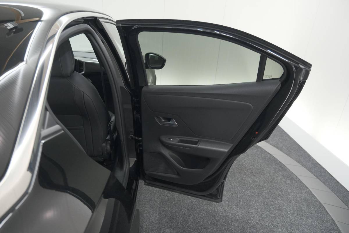 Opel Mokka Opel Mokka 130 Turbo Ultimate | Adaptieve Cruise Control | Camera | Pack Winter | Massage Functie