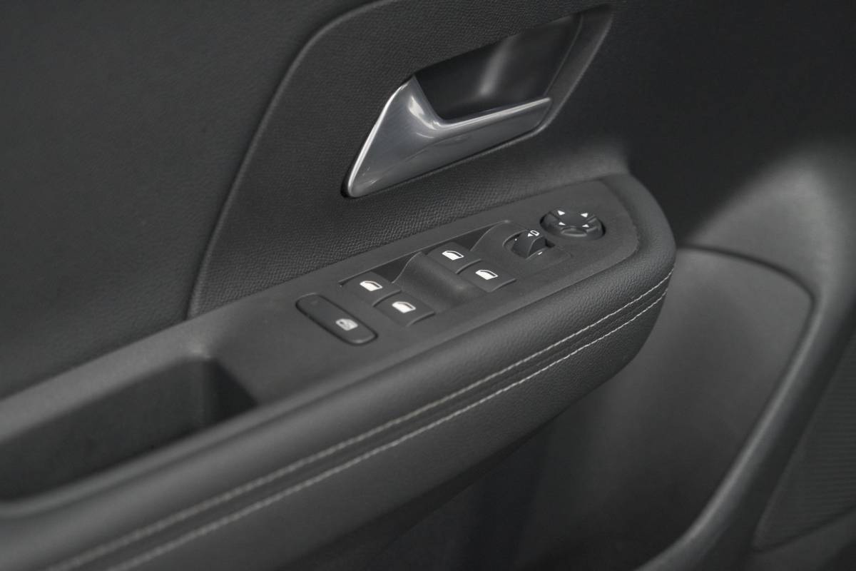 Opel Mokka Opel Mokka 130 Turbo Ultimate | Adaptieve Cruise Control | Camera | Pack Winter | Massage Functie