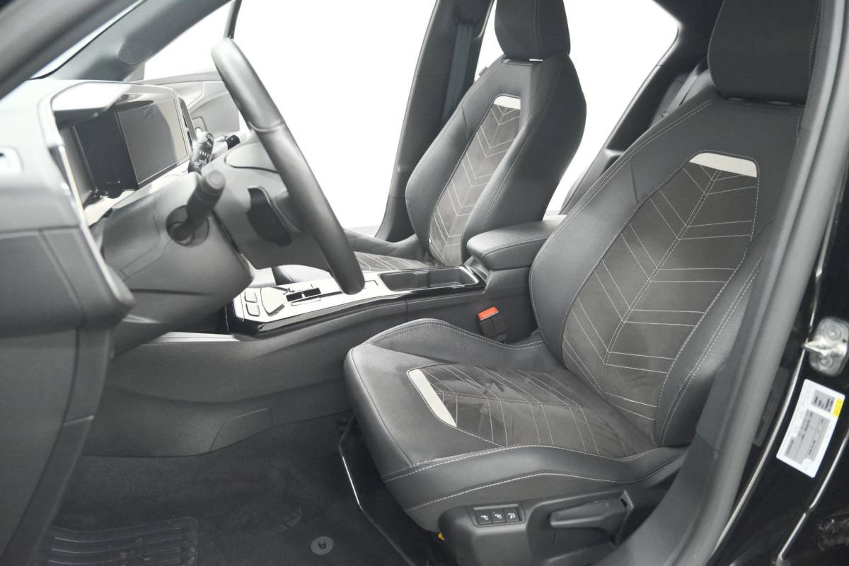 Opel Mokka Opel Mokka 130 Turbo Ultimate | Adaptieve Cruise Control | Camera | Pack Winter | Massage Functie