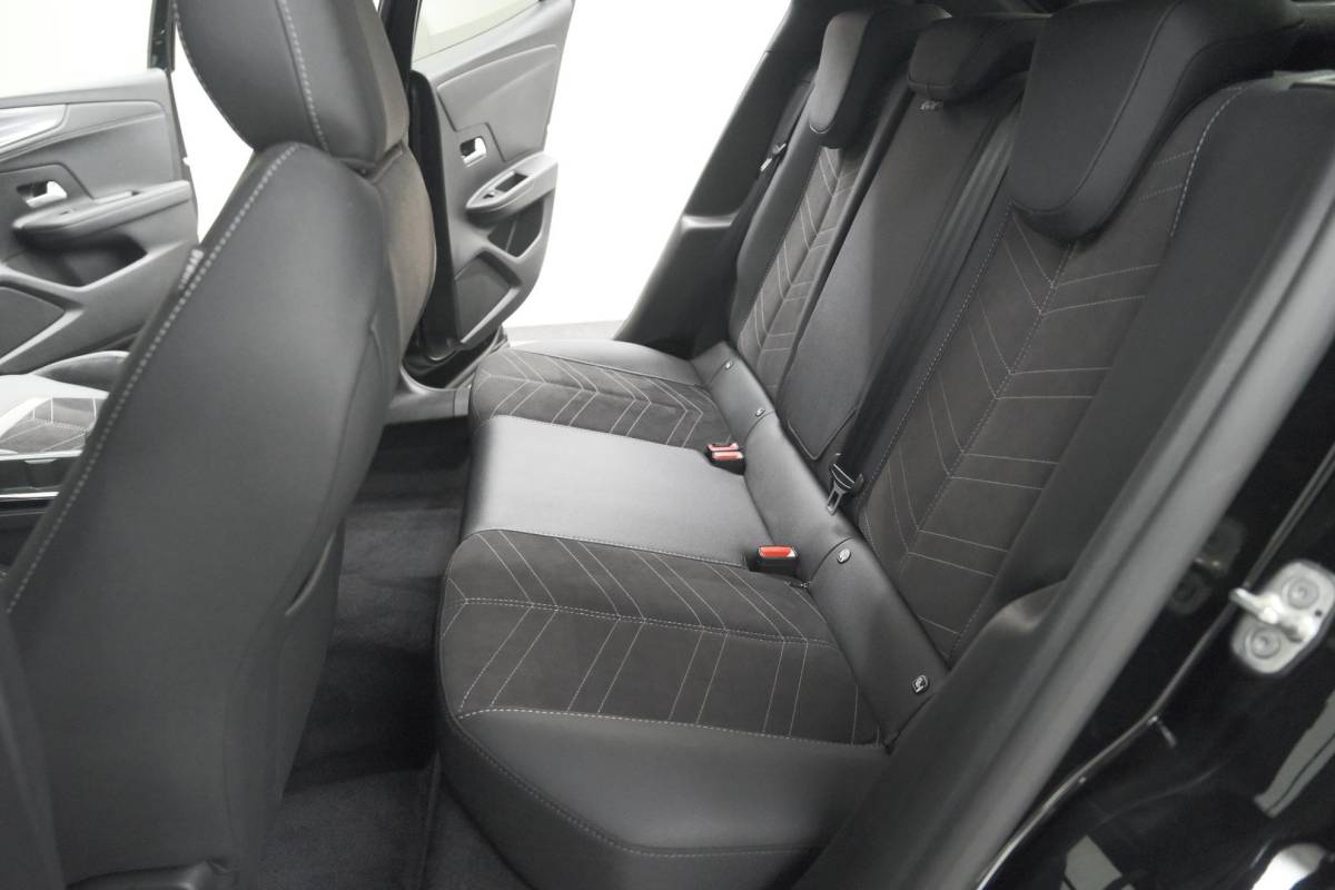 Opel Mokka Opel Mokka 130 Turbo Ultimate | Adaptieve Cruise Control | Camera | Pack Winter | Massage Functie